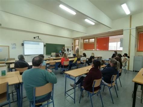 Celebrada Una Charla Sobre El Abuso De Las Redes Sociales En Los Hijos