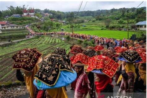 Daya Tarik Wisata Lewat Festival Pandai Singkek Pilar ID