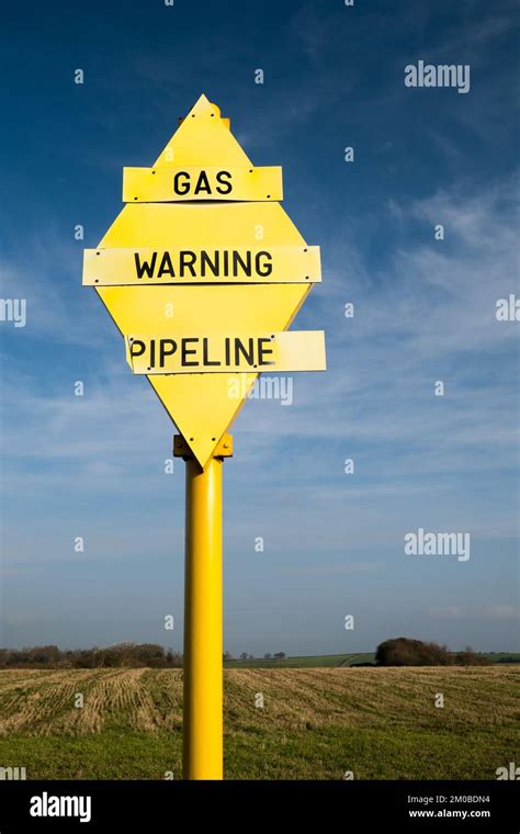 Gas Pipeline Warning Sign Stock Photo Alamy