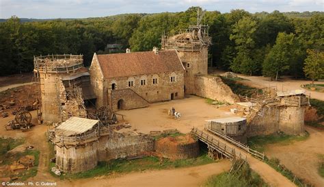 Visite du château médiéval de Guédelon en construction depuis 20 ans