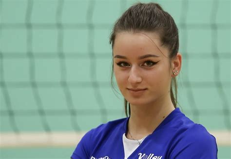 Carlotta ha vinto la partita più difficile la pallavolista 19enne