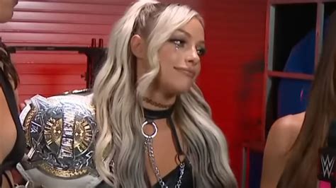 Wwe S Liv Morgan Debuts Bold New Look As Rumors Swirl Around Her Injury