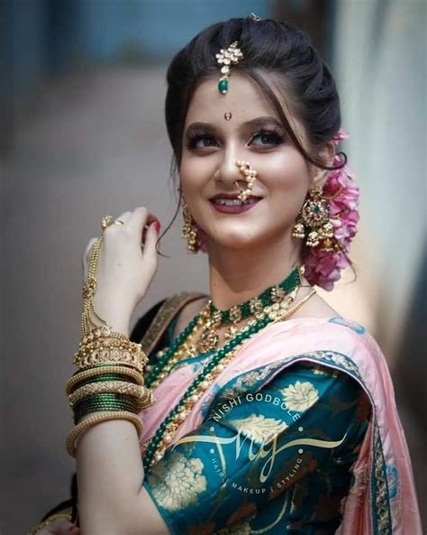 Pin By Sagar Kengar On Marathi Actors मराठी Bride Photography Poses