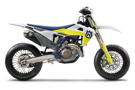 Husqvarna FS 450 2021 una avanzada supermoto para competición