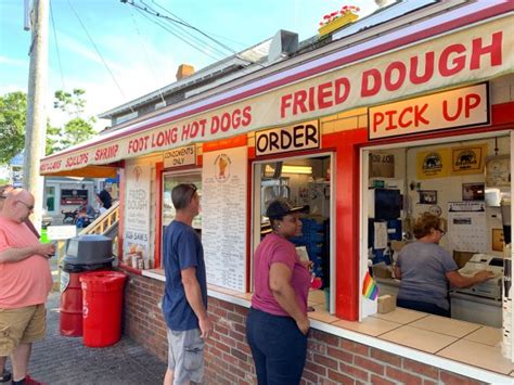 10 Best Provincetown Restaurants for a Taste of Cape Cod