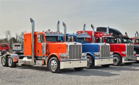 Peterbilt 389 - Fitzgerald Glider Kits