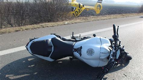 Limburgerhof Unfall Mit Schwer Verletztem Motorradfahrer Auf B