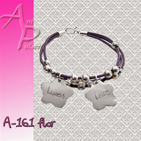 A 161 Pulsera plata con medallas personalizadas para mamá con nombre y