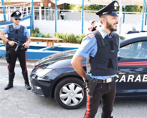 Recanati Ladri Con Il Volto Mascherato Furti In Serie