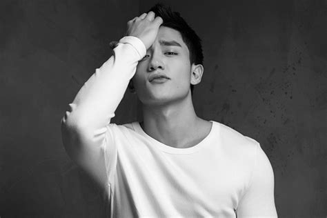 H U Vi B Tr N V Lo T Hot Boy P O Trong B Ng X P H Ng G Ng M T Sexy Nh T Vi T Nam C A