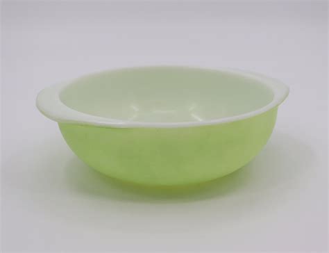 Vintage Lime Green Pyrex Cinderella Mixing Bowl 024 Casserole Dish