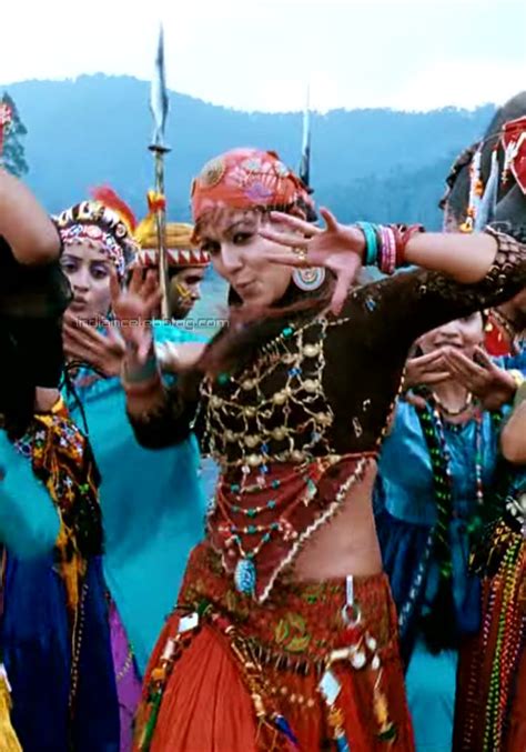 Nayanthara Kollywood Aadhavan 16 Hot Midriff Hd Caps Starcelebblog