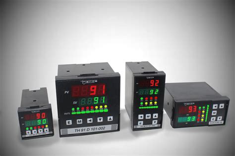 Controladores Microprocessado de Temperatura e Processos Série D Therma