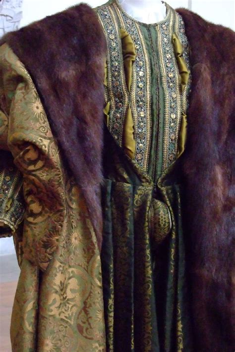 Tudor Style Costumes From The Film The Other Boleyn Girl D Flickr