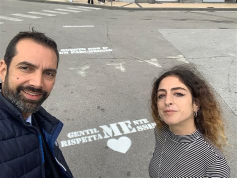 Messina E La Sosta Selvaggia Scritte Contro Gli Incivili