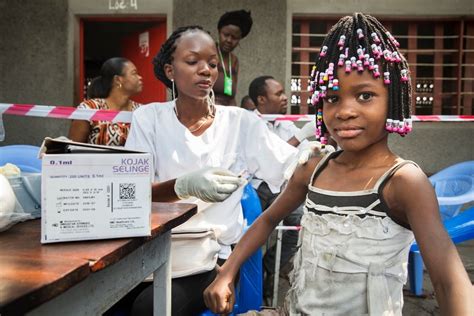 Vaccination Massive Contre La Fi Vre Jaune Kinshasa En Rd Congo