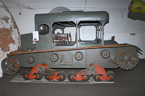 C7p Tracked Artillery Tractor Replica Museum Of Polish M Flickr