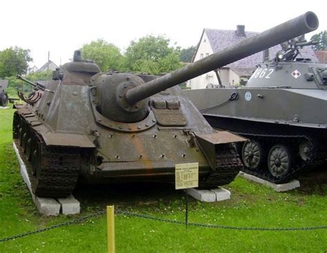 How to Stop a Tiger in 25 Photos - The Soviet SU-85 Tank Destroyer