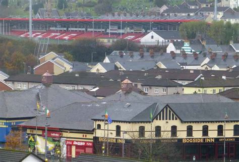 Alex and Bob`s Blue Sky Scotland: Derry/Londonderry.Murals.Walled City.