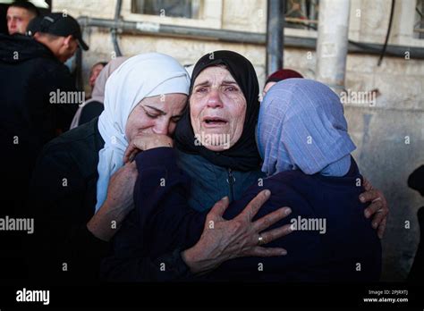 Nablus Palestine 03rd Apr 2023 Relatives Mourn During The Funeral