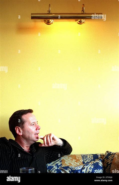 Jim Kerr Of Simple Minds 1998 Stock Photo Alamy