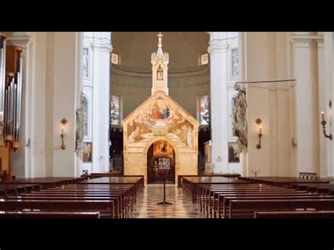 Descubre la fascinante tumba de San Francisco de Asís Una joya