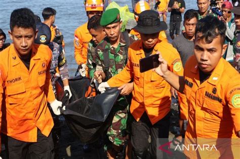 Kapal Bigetron Terbalik Basarnas Mamuju Temukan 2 Penumpang Meninggal