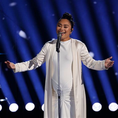 Sofia Vergara Turns Up The Heat Wearing Nothing But A Thong Bikini Summer Has Arrived