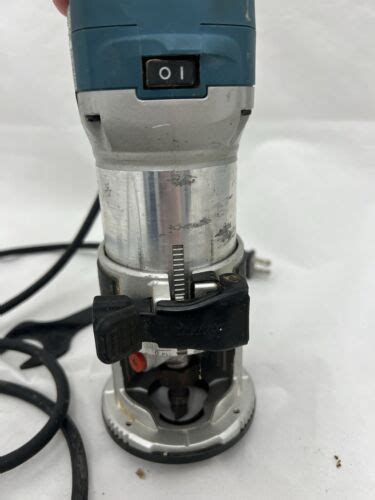 Makita RT0700C 6.35mm 1/4" Trimmer 710W Router Tool | eBay