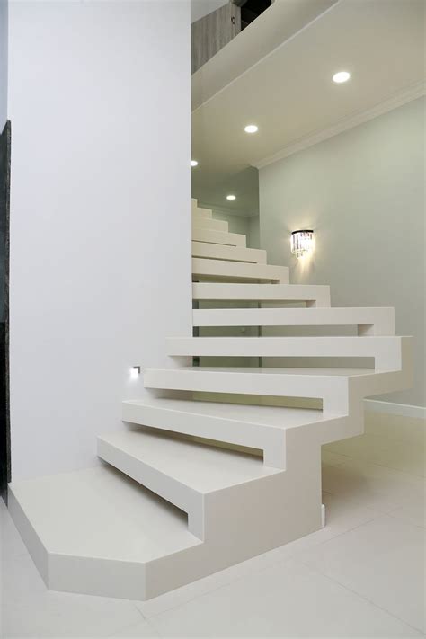 Лестница искусственный камень CORIAN | Лестница, Ступеньки, Камни