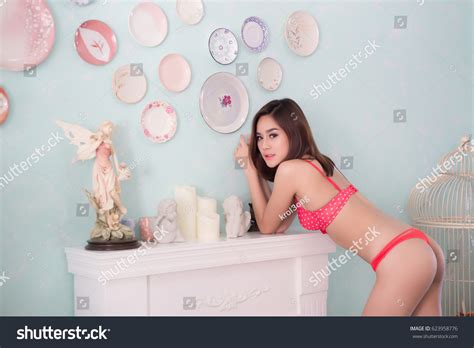 Sexy Beautiful Asian Woman Red Lingerie Foto Stok 623958776 Shutterstock