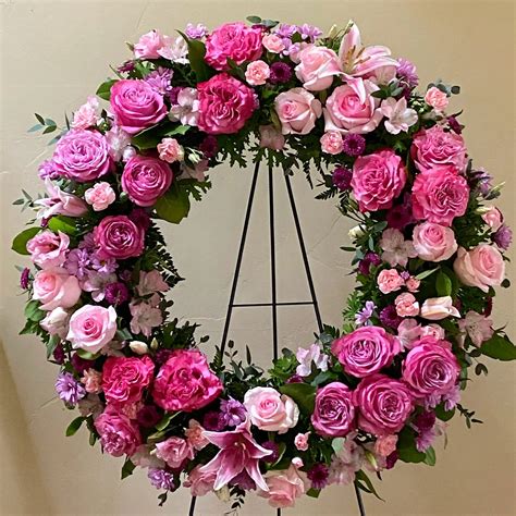 Beautiful Funeral Standing Sprays & Funeral Wreaths