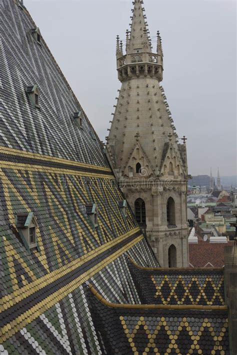 Het Binnenland Van De Stephansdomkathedraal In Wenen Oostenrijk