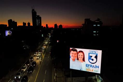 Efraín Alegre y Santi Peña cierran hoy sus campañas con miras al