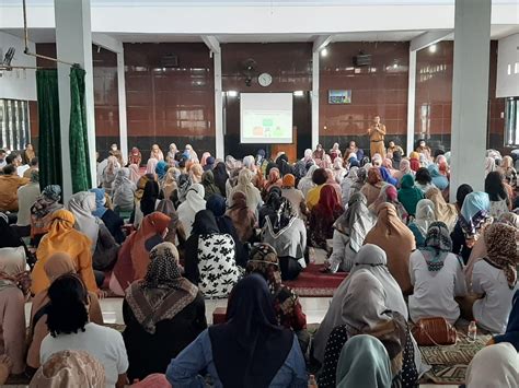 Lakukan Sosialisasi Program Sekolah Bersama Orang Tua Peserta Didik Baru Sma Negeri 2 Kota