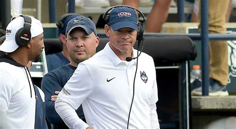 Jim Mora S Uconn Recruiting Class Includes Ct Players