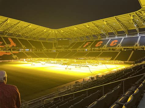 Stadium sized grow lights in an open roof stadium : r/mildlyinteresting