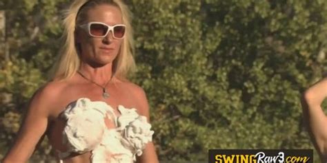 Softcore Massages Between Sexy And Naked Swapped Swingers Tnaflix