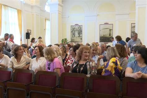 Stotinjak bivših učenika podgoričke Gimnazije Slobodan Škerović proslavilo 45 godina mature