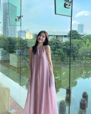 Lấy chồng sớm dàn hot girl Gen Z nổi tiếng giờ ra sao Báo Dân trí