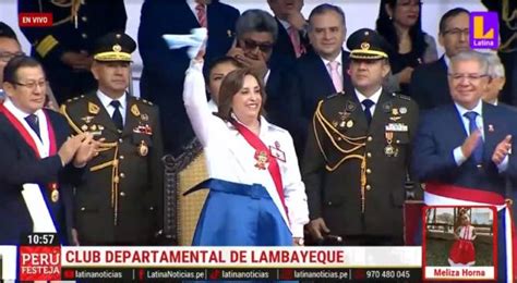 Presidenta Dina Boluarte Bail En Gran Parada Y Desfile C Vico Militar