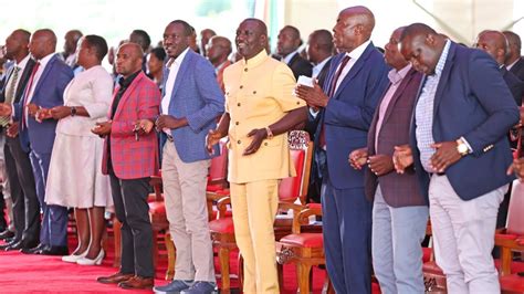 Watch President Ruto Simba Arati Singing To Kisii Worshiping Song