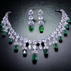 Green Bridal Jewelry Set Emerald Necklace Earrings Set Prom Etsy