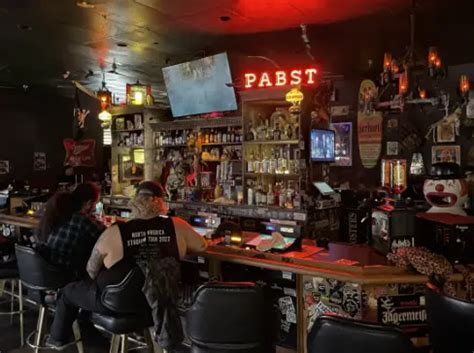 Best Dive Bars In Pueblo Where To Find Cheap Drinks And Good Company