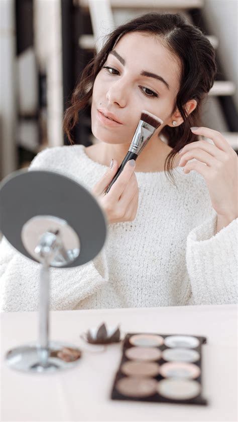 6 Tips To Make Makeup Last Longer