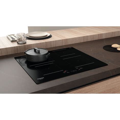 Hotpoint HQ 5660S NE Noir Intégré placement 59 cm Plaque avec zone à