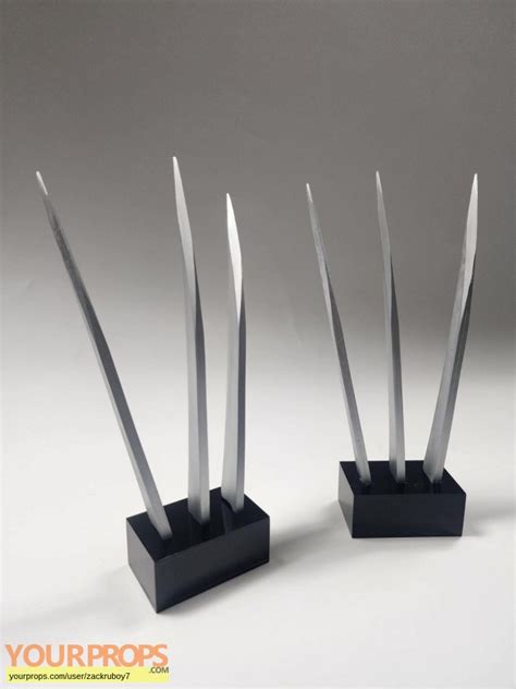 X-Men Origins: Wolverine Production Wolverine Claws original movie prop