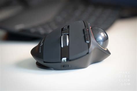 ProtoArc Trackball Mouse Review - EM01 brings LED Lights to Ergonomic ...