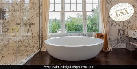 Imperia freestanding bathtub for two | Large soaker tub | Jetted spa bath