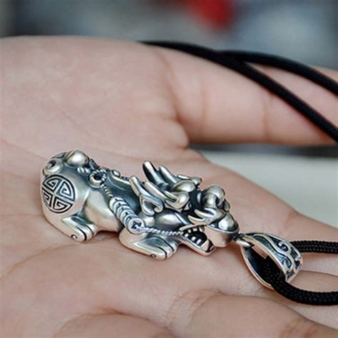 Vintage Pixiu Lucky Pendant Necklace Chinese Fengshui Pixiu Bring